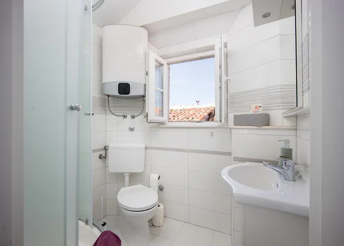 Tragos Lemon Tree Trogir