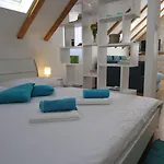 Apartment Tragos Lemon Tree Trogir