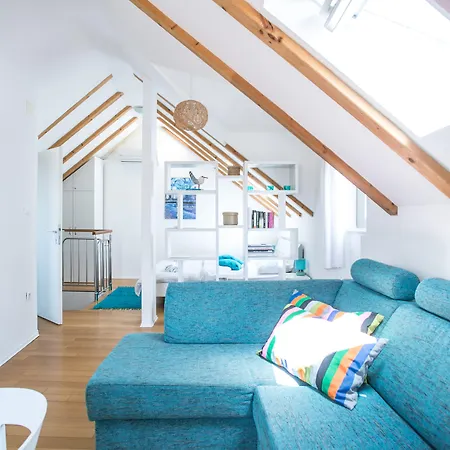 Tragos Lemon Tree * Trogir