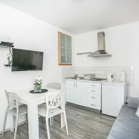 Tragos Lemon Tree トロギール