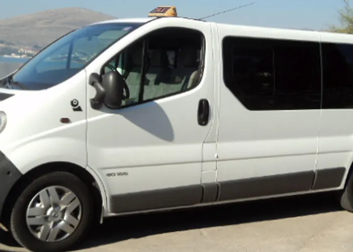 Tragos Lemon Tree Apartment