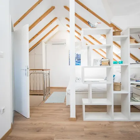 Apartment Tragos Lemon Tree Trogir