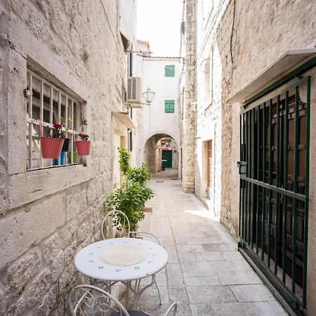 아파트 트라고스 레몬 트리