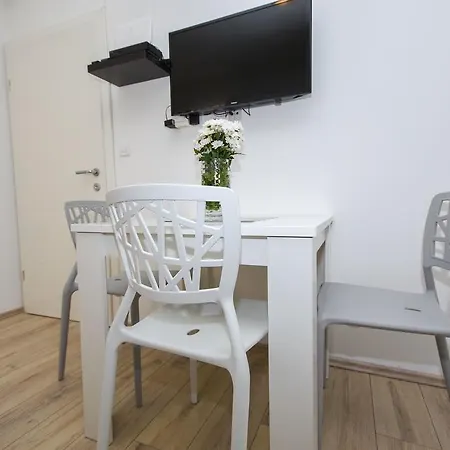 Apartment Tragos Lemon Tree Trogir